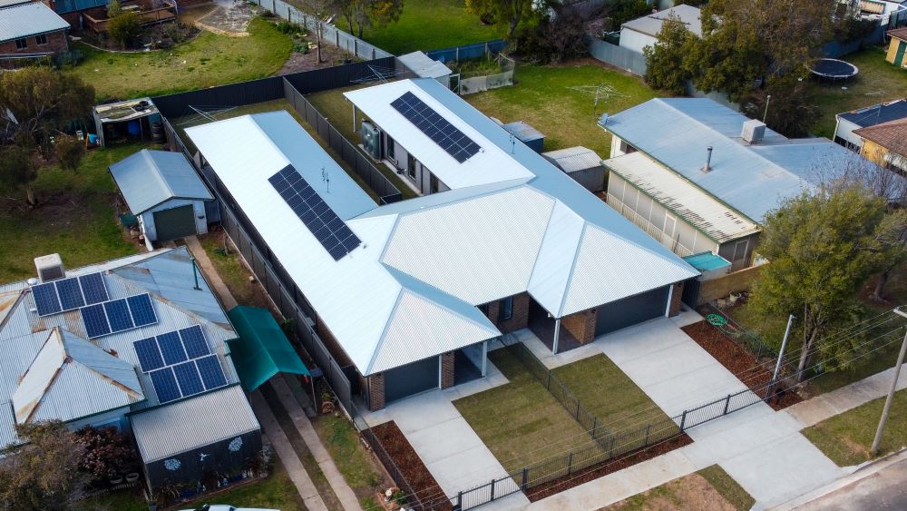 Teacher housing - Coleambally aerial photo.jpg