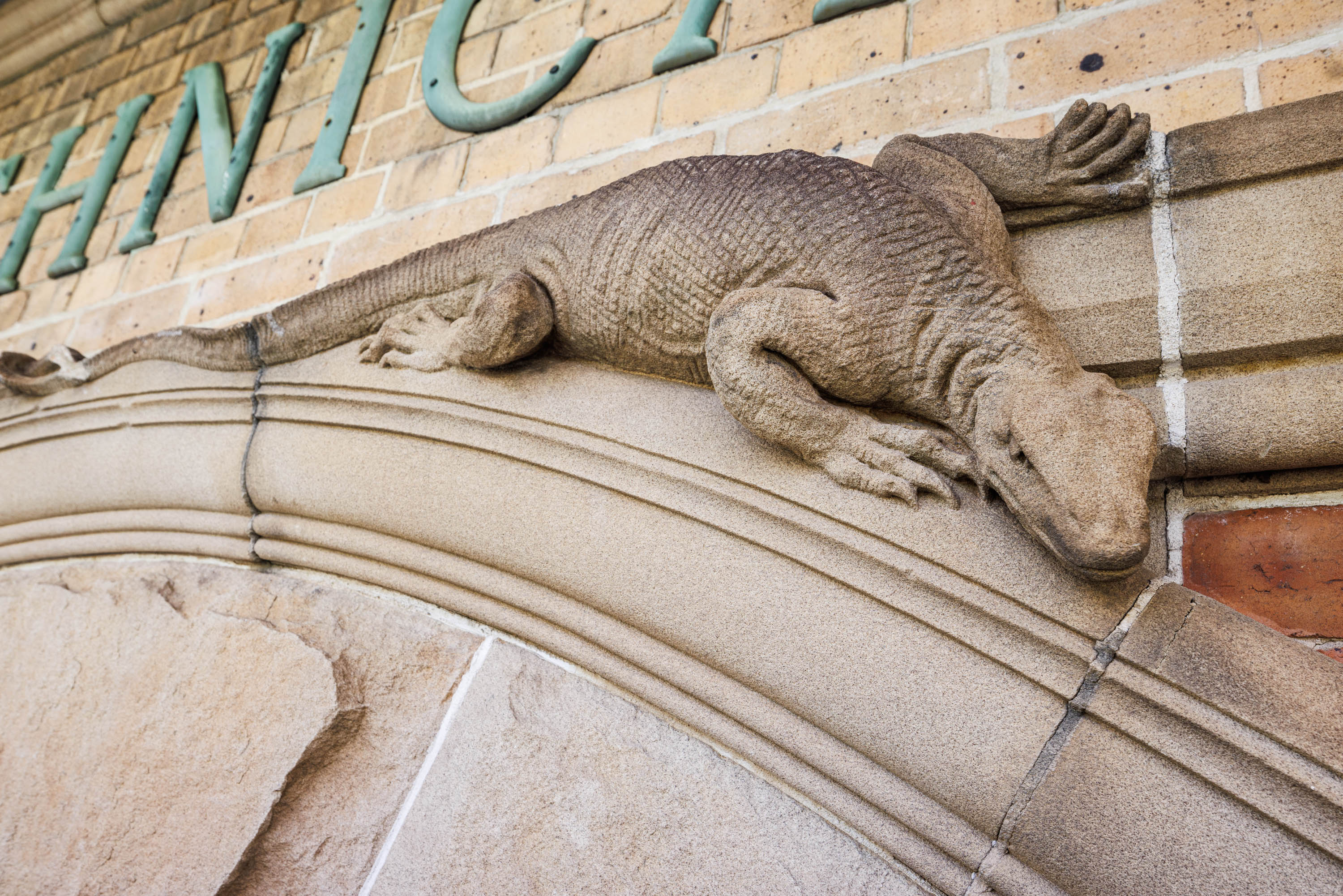 Ultimo Tafe - stonework Lizards