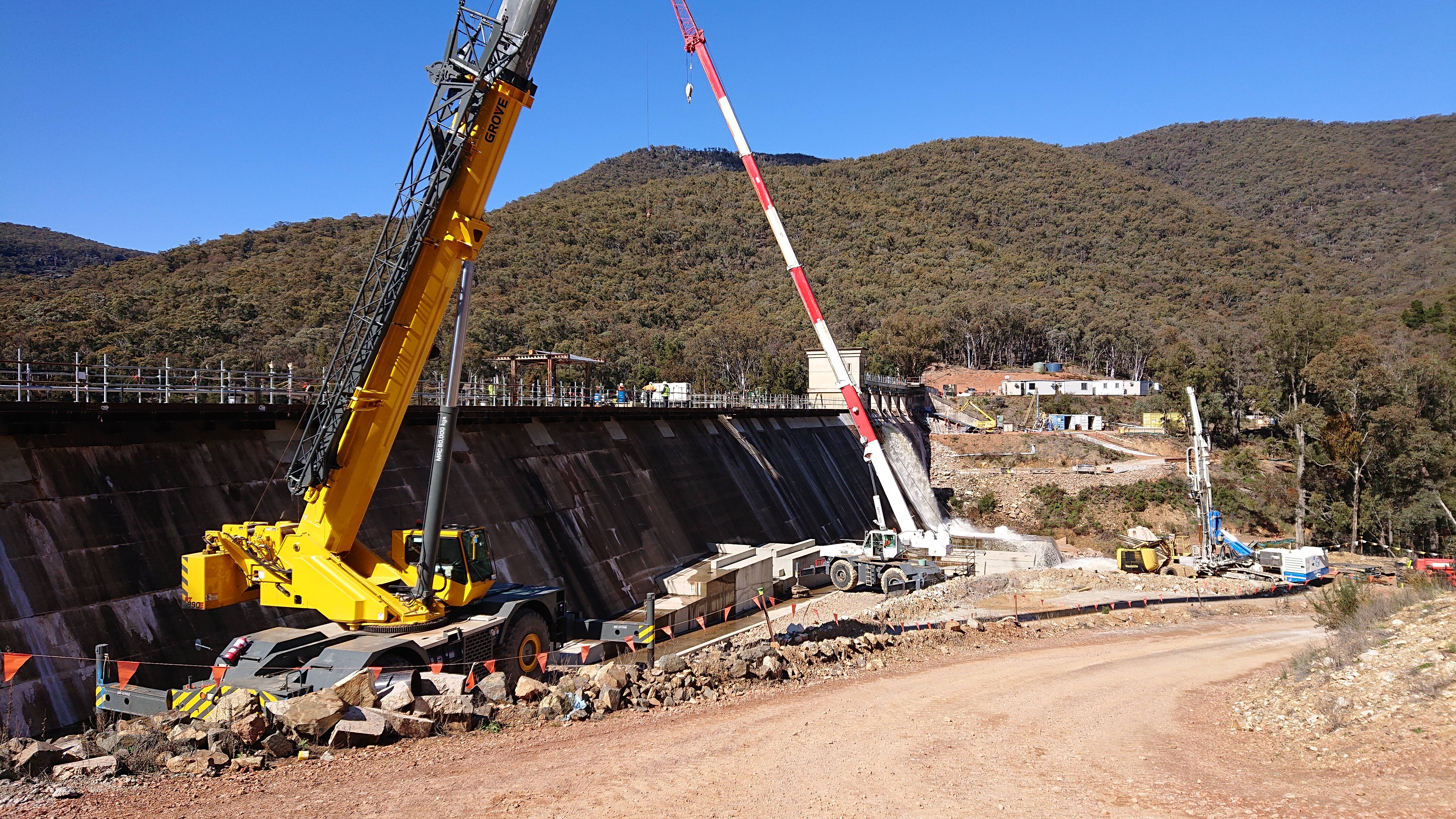 Winburndale Dam upgrade - crane works